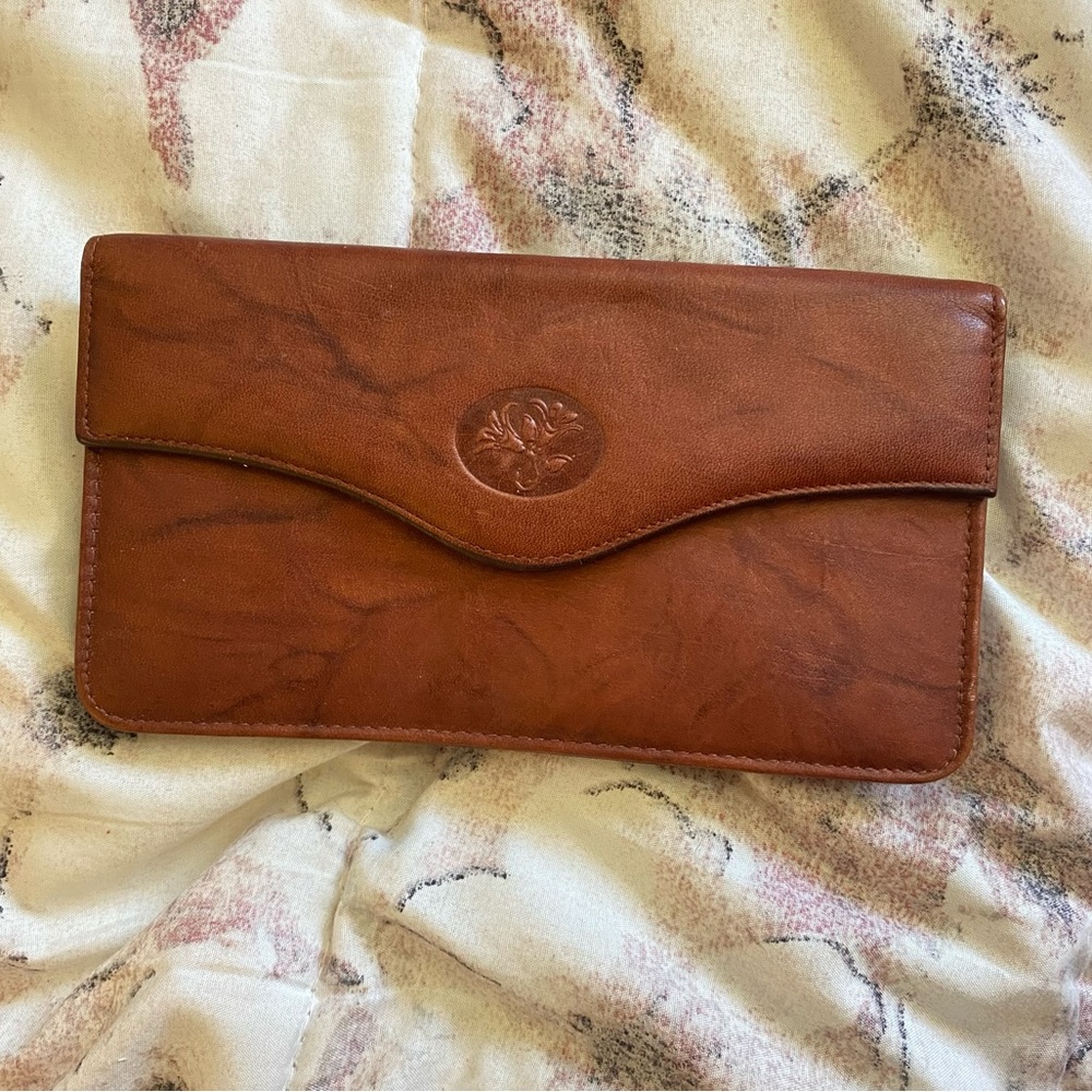 Buxton vintage top grain cowhide leather slim wallet
